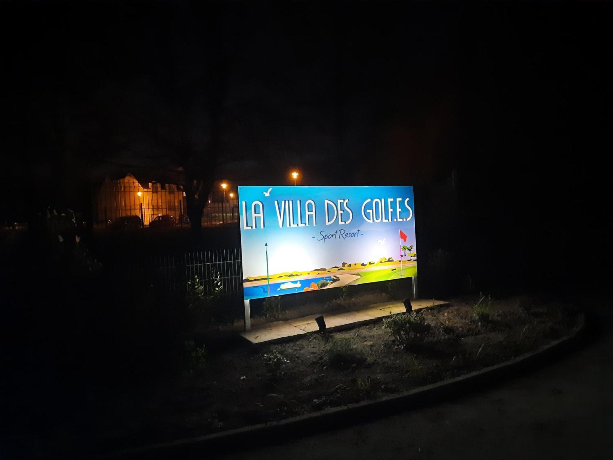 La Villa Des Golf.E.S Theix Екстериор снимка
