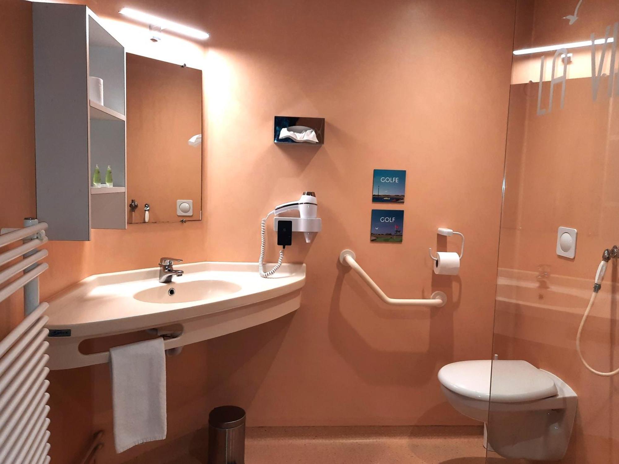 La Villa Des Golf.E.S Theix Екстериор снимка